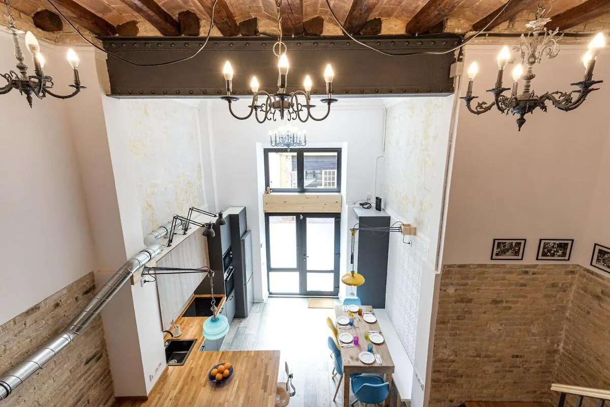 Concordia - Beautiful Flat, Spacious, Central 4 Rooms , 2 Bath Barcelona