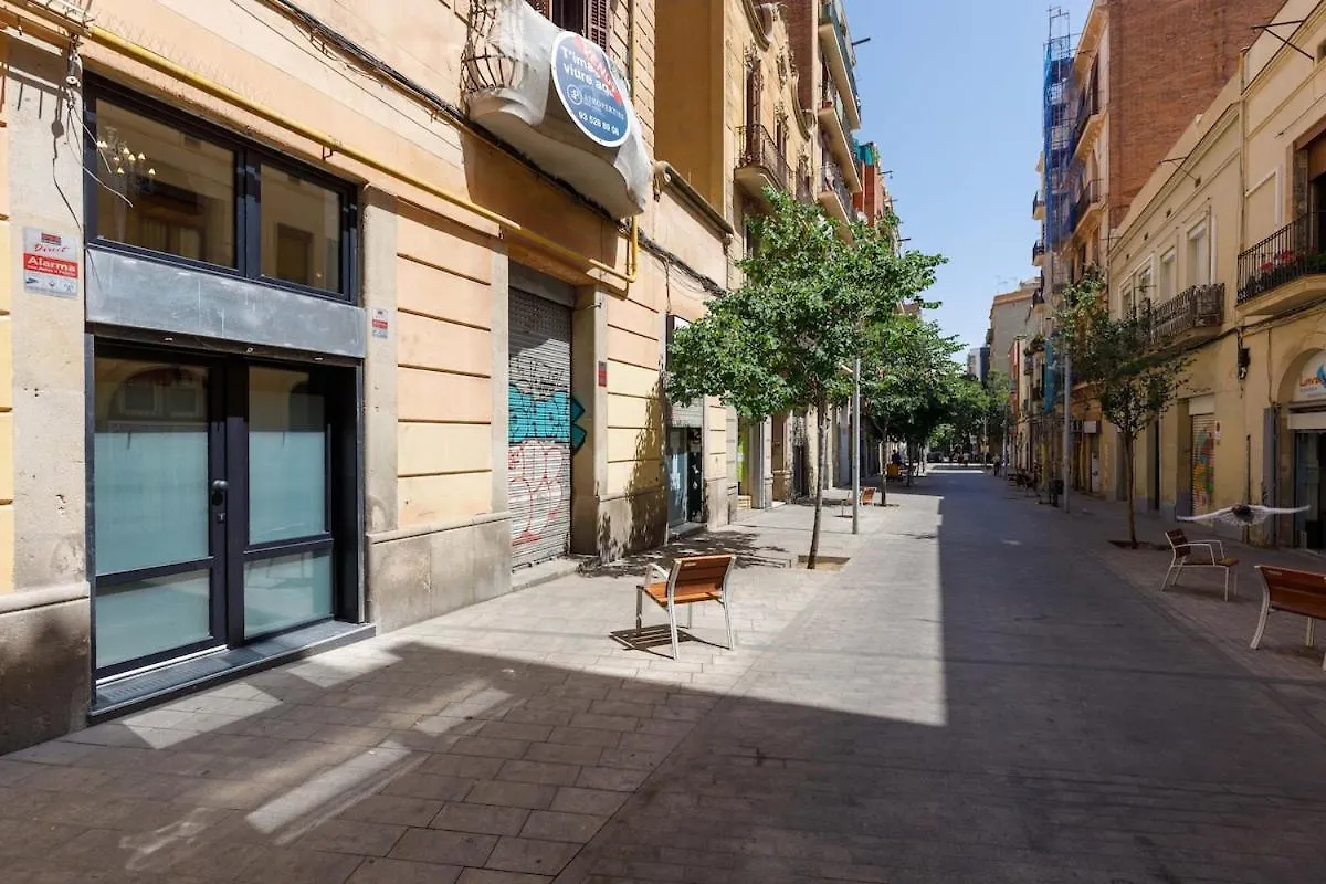 Concordia - Beautiful Flat, Spacious, Central 4 Rooms , 2 Bath Barcelona Appartement